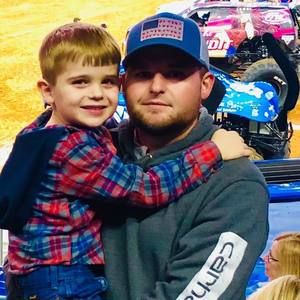 Meet your Posher, Elijah